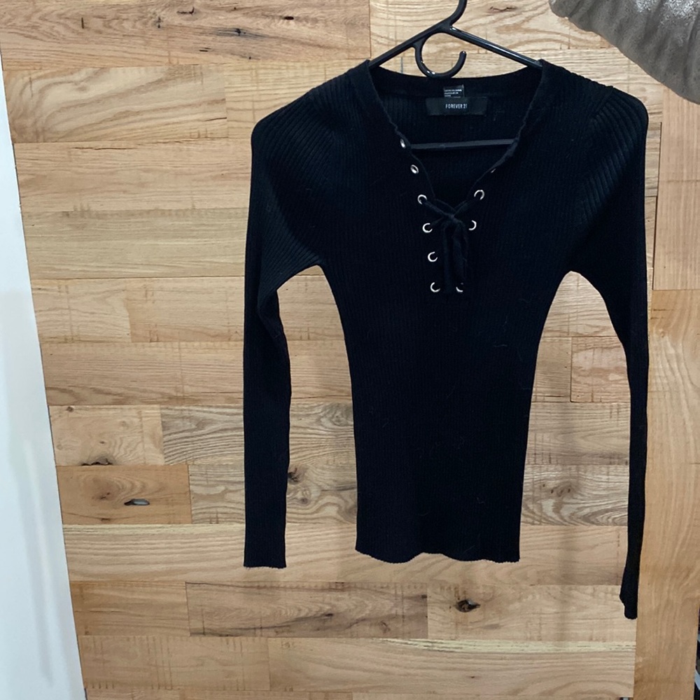 Cross over knit long sleeve